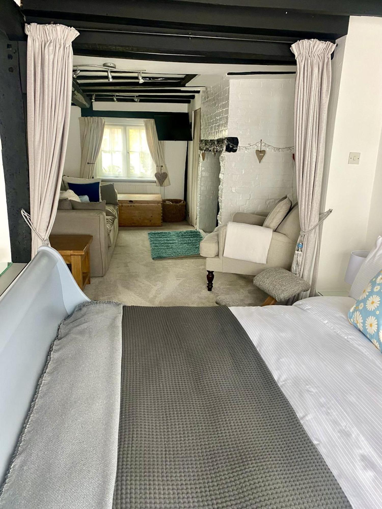 Chestnut Tree Cottage, 7 High Street 阿丁莱 客房 照片